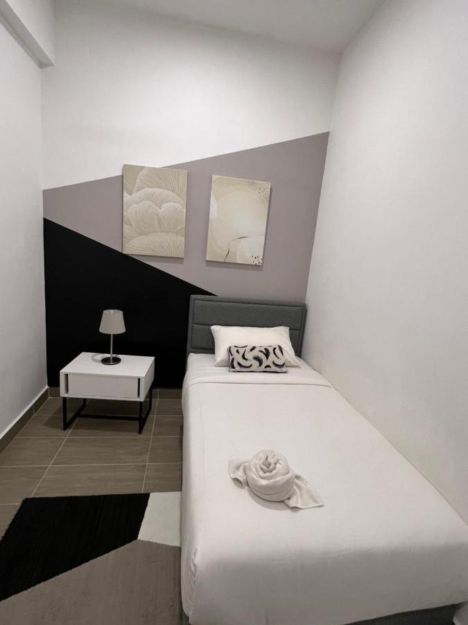 Jsadli Suite Troika Residence 哥打巴鲁 外观 照片